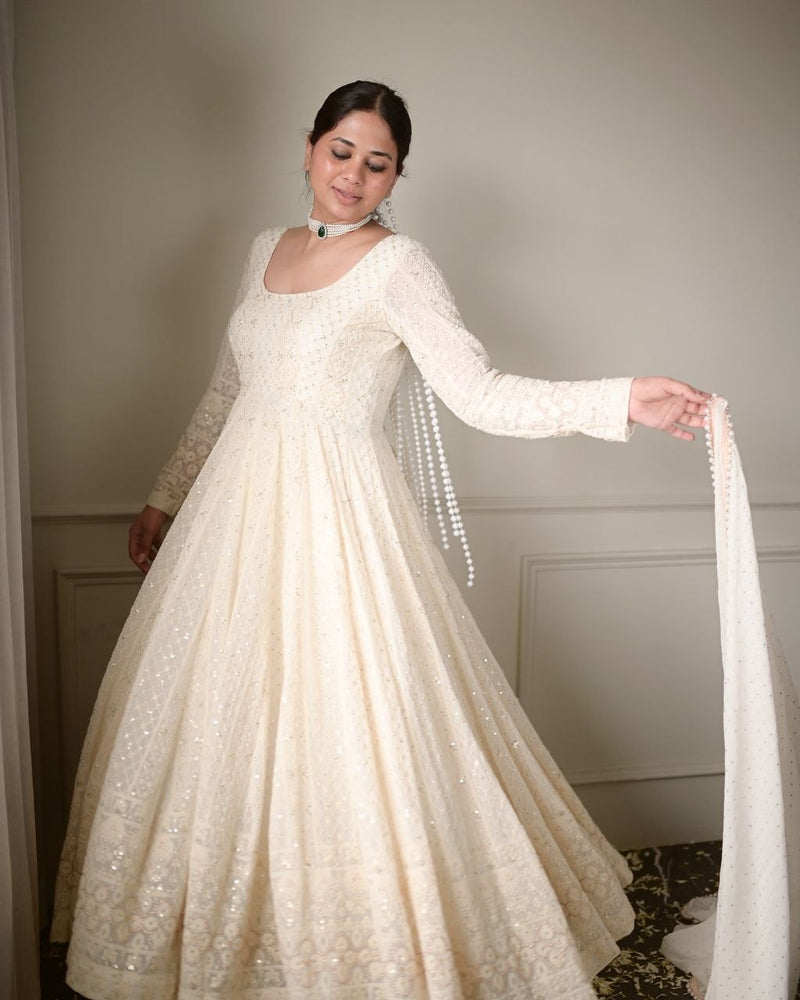 designer white anarkali dress Stylish white anarkali dress Clothsvilla