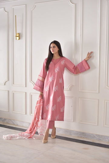 Dusty Pink Salwar Kameez in Roman Silk With Embroidery and Gpo Lace Pakistani Dress