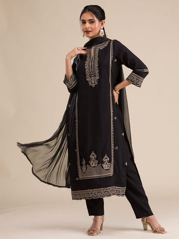 Floral Embroidered Mandarin Collar Straight Kurta Suit Set With Dupatta