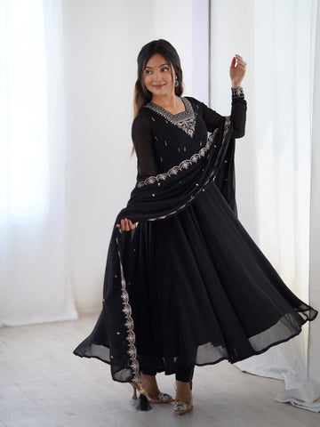 Graceful Black Color Anarkali Gown