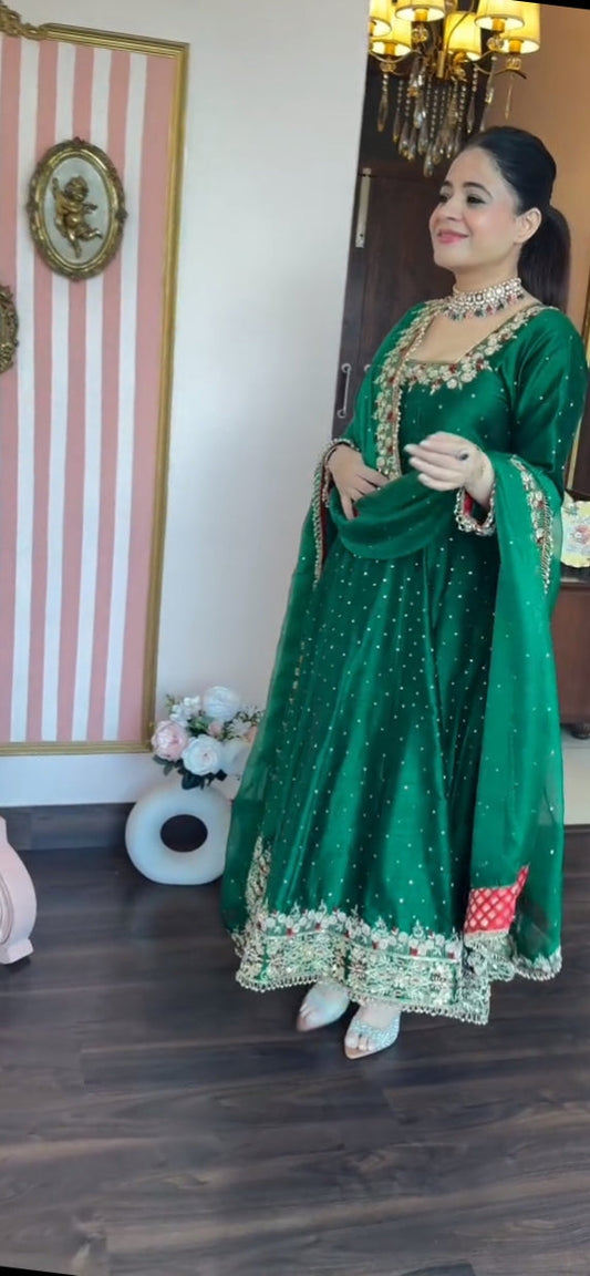 Prachi's Green Havy Vichitra Silk Designer Suit Set