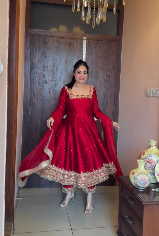 Prachi's Red Havy Vichitra Silk Designer Suit Set