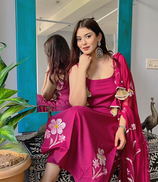 Preferable georgette U Neck Red Color kurta set