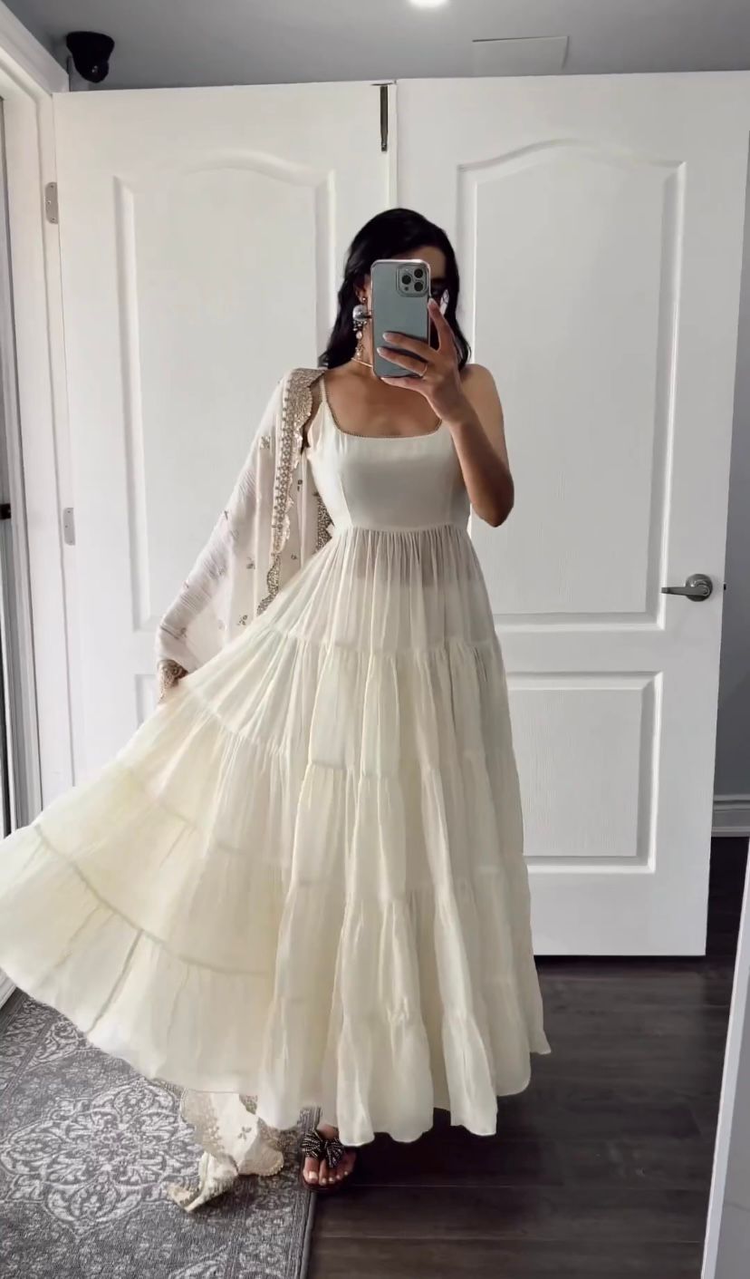 Devayani White Georgette Anarkali Gown Set